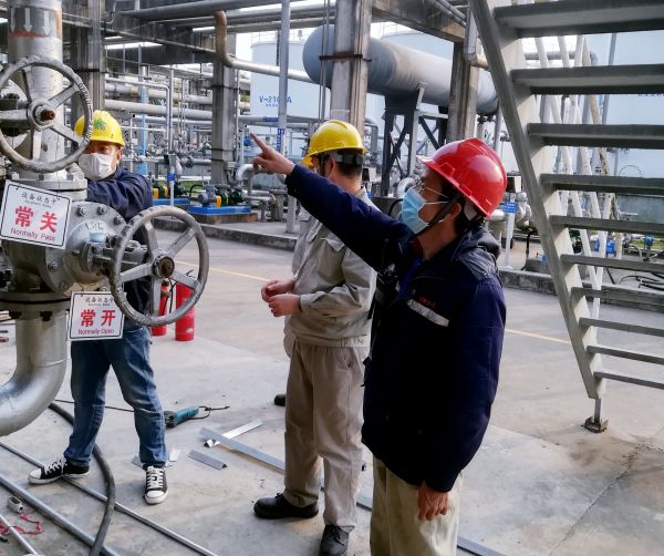 1.恪守職責、舍小家為大家——林慶波